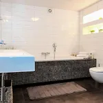 #stayhere - Spacious Luxury Town Hall 3bdr דירה