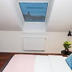 #stayhere - Spacious Luxury Town Hall 3bdr דירה