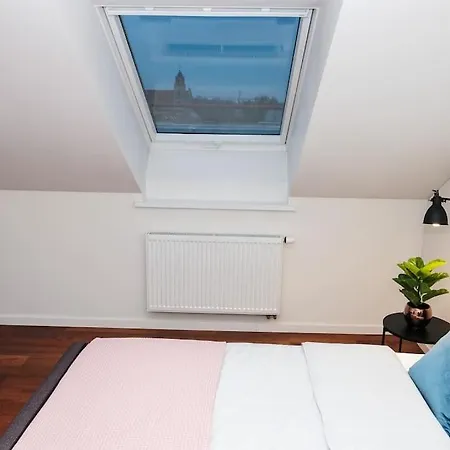 #stayhere - Spacious Luxury Town Hall 3bdr Apartment