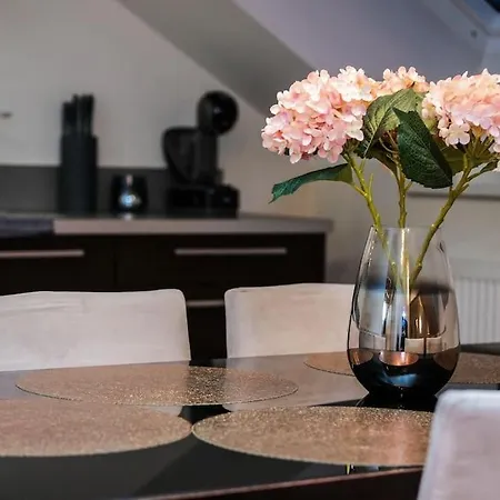 #stayhere - Spacious Luxury Town Hall 3bdr