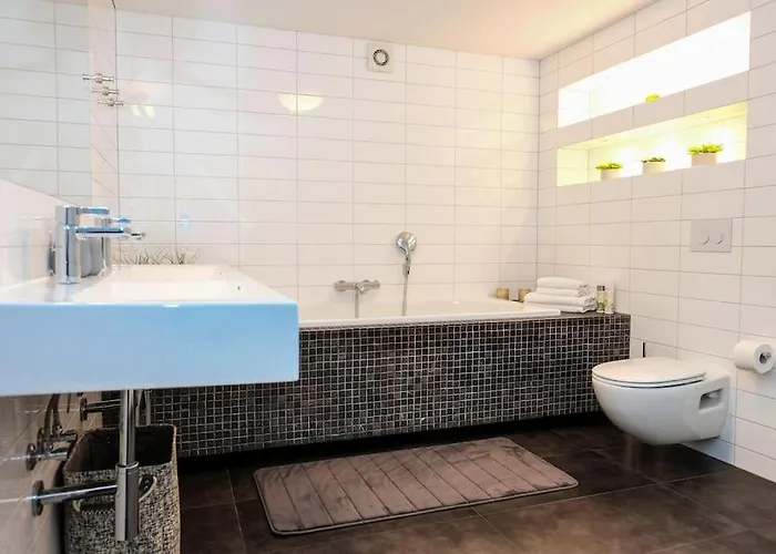 #stayhere - Spacious Luxury Town Hall 3bdr Lejlighed