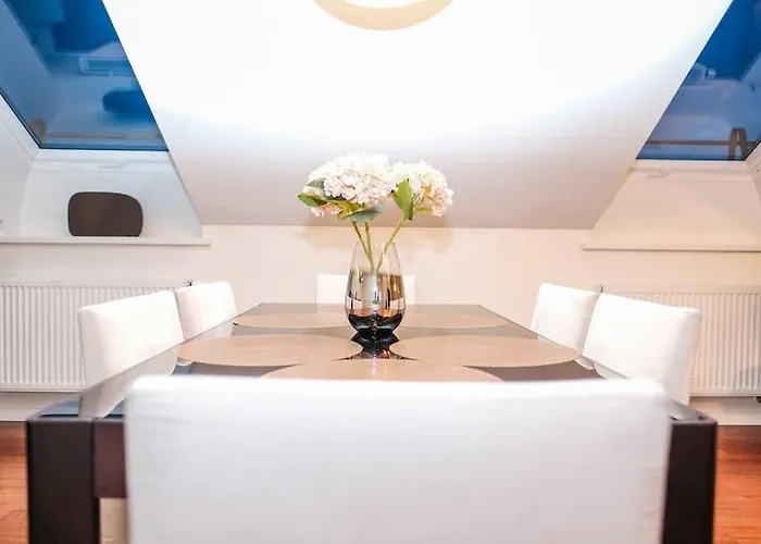 Lejlighed #stayhere - Spacious Luxury Town Hall 3bdr Vilnius