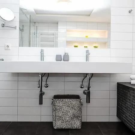 Апартаменты #stayhere - Spacious Luxury Town Hall 3bdr Вильнюс