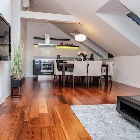 #stayhere - Spacious Luxury Town Hall 3bdr Вильнюс