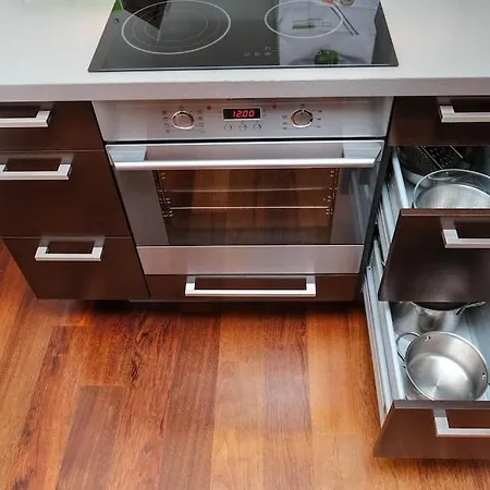 #stayhere - Spacious Luxury Town Hall 3bdr *