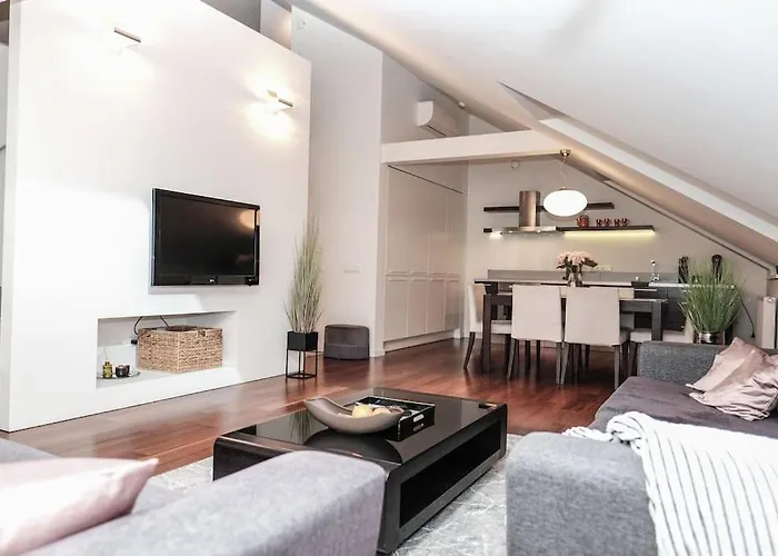 Apartman #stayhere - Spacious Luxury Town Hall 3bdr