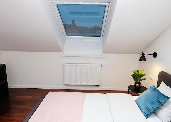 #stayhere - Spacious Luxury Town Hall 3bdr Apartman