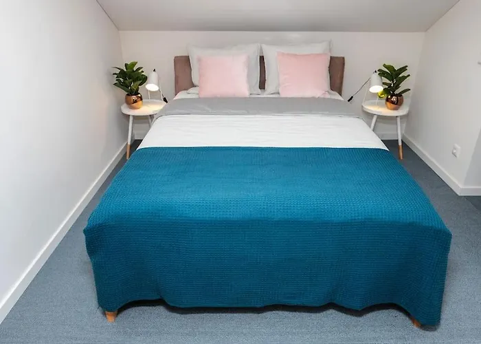 Apartman #stayhere - Spacious Luxury Town Hall 3bdr *